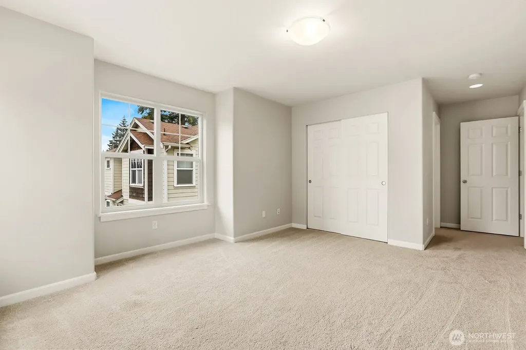 17520 12th Avenue NE Shoreline WA 98155