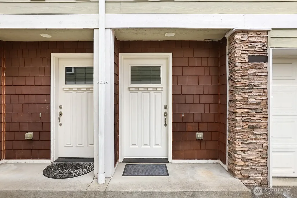 17520 12th Avenue NE Shoreline WA 98155