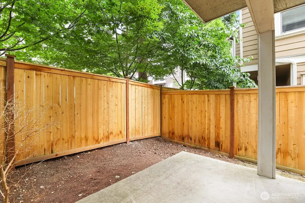 17520 12th Avenue NE Shoreline WA 98155