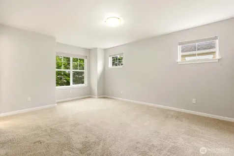 17520 12th Avenue NE Shoreline WA 98155