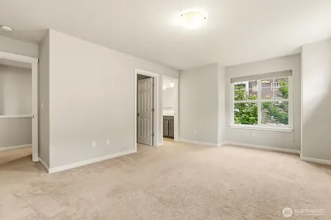 17520 12th Avenue NE Shoreline WA 98155