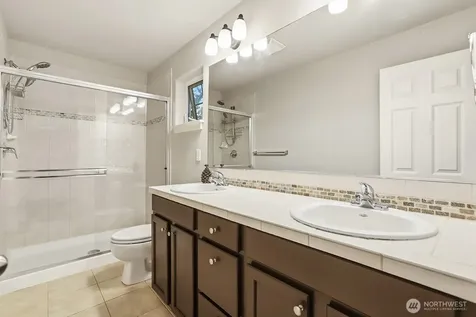 17520 12th Avenue NE Shoreline WA 98155