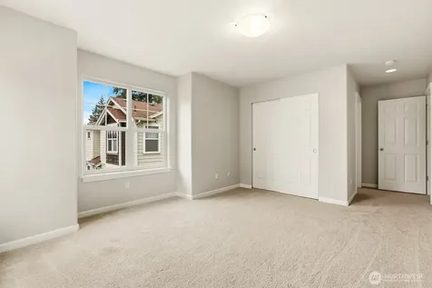 17520 12th Avenue NE Shoreline WA 98155
