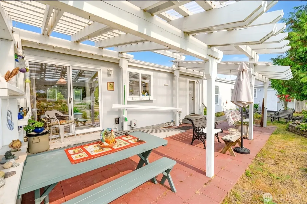 41 Marian Way Sequim WA 98382