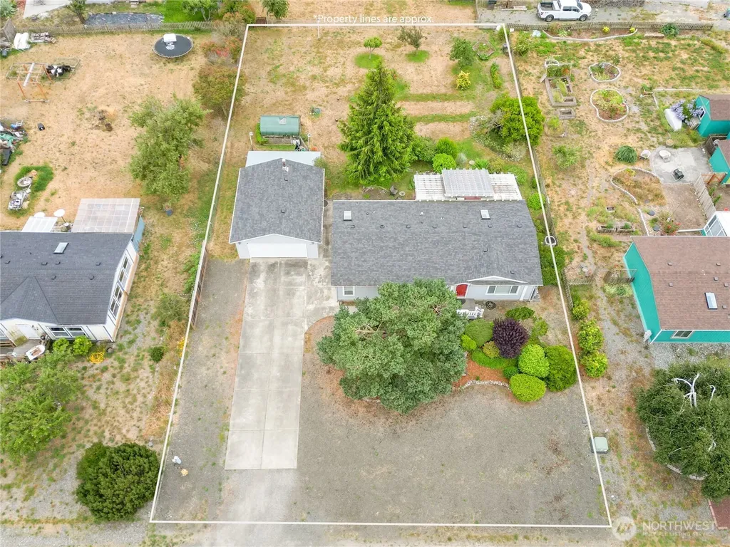 41 Marian Way Sequim WA 98382