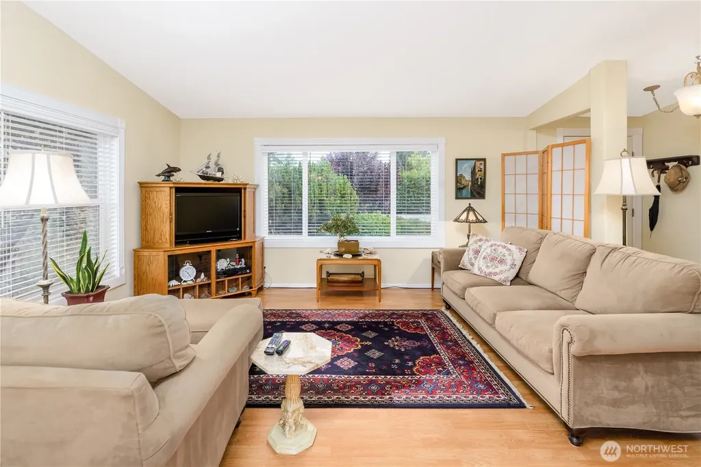 41 Marian Way Sequim WA 98382