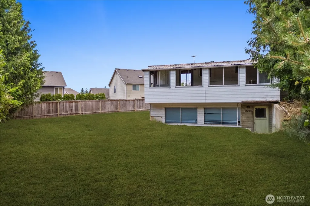 2706 S 276th Place Federal Way WA 98003