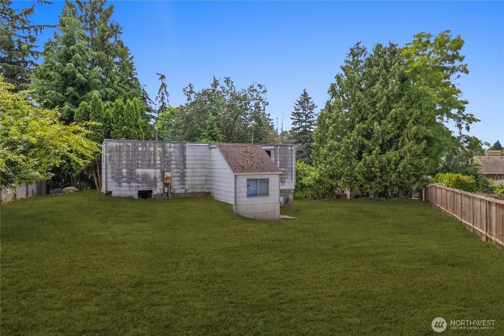 2706 S 276th Place Federal Way WA 98003