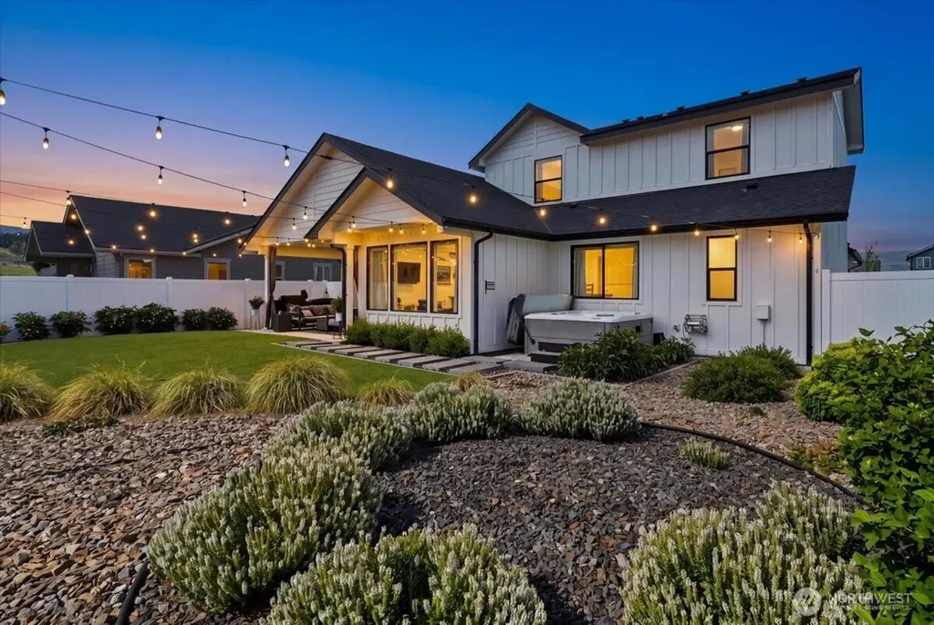 1014 Racine Springs Drive Wenatchee WA 98801
