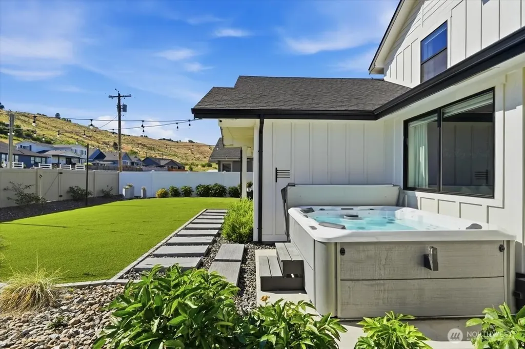 1014 Racine Springs Drive Wenatchee WA 98801