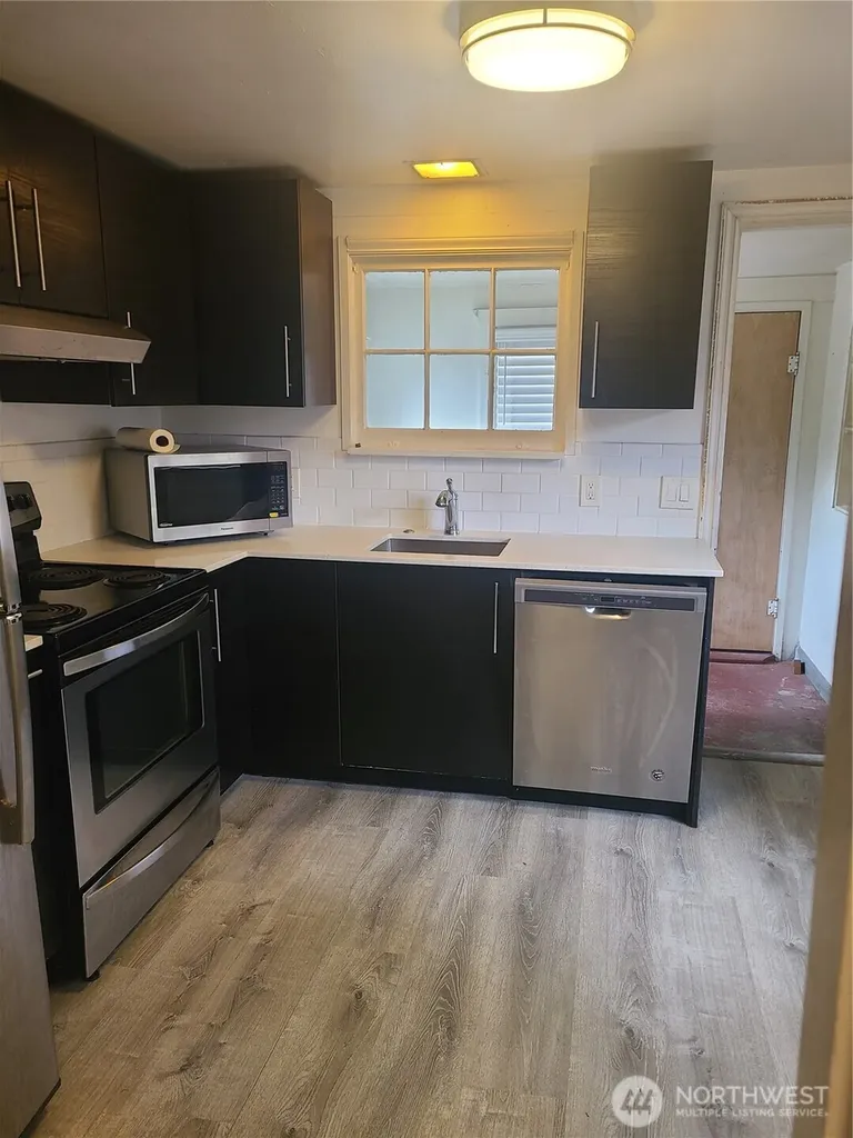 11335 Sunnyside Avenue N Seattle WA 98133