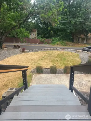 11335 Sunnyside Avenue N Seattle WA 98133