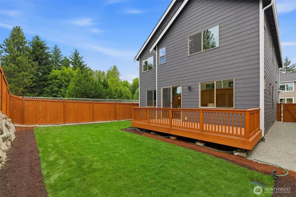 12504 SE 256th Place Kent WA 98030