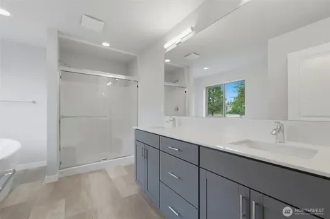 12504 SE 256th Place Kent WA 98030