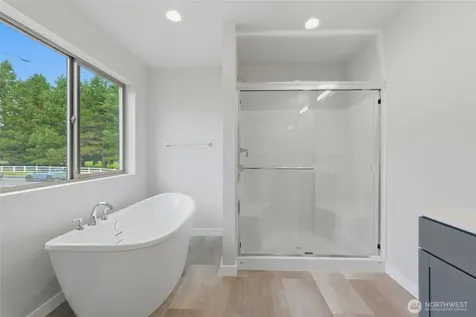 12504 SE 256th Place Kent WA 98030