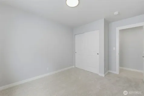 12504 SE 256th Place Kent WA 98030