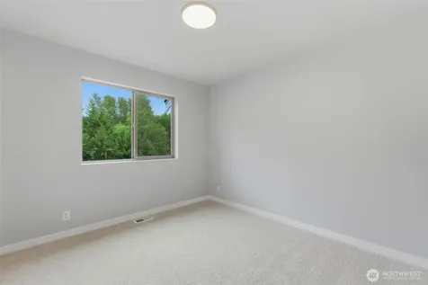 12504 SE 256th Place Kent WA 98030