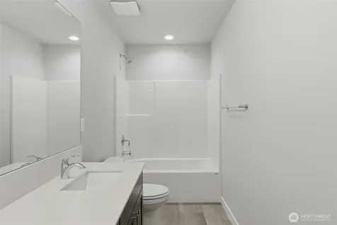 12504 SE 256th Place Kent WA 98030