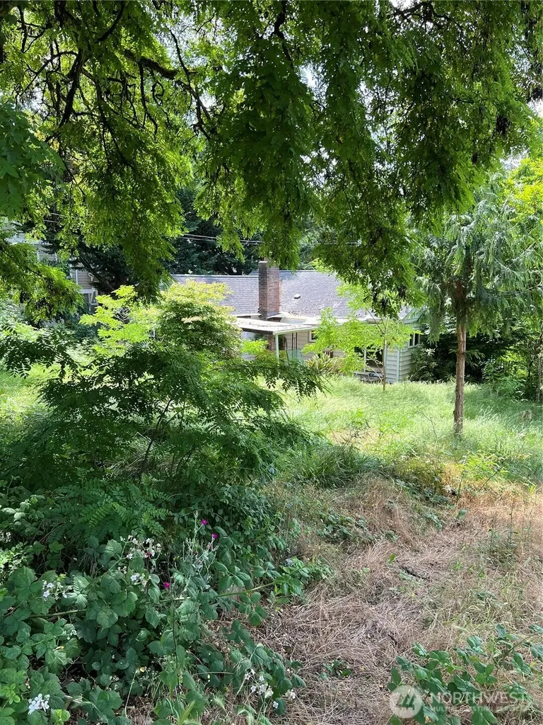 957 Aberdeen Avenue NE Renton WA 98056