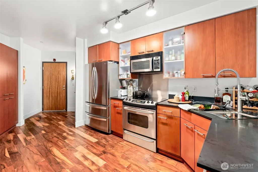 159 Denny Way Seattle WA 98109