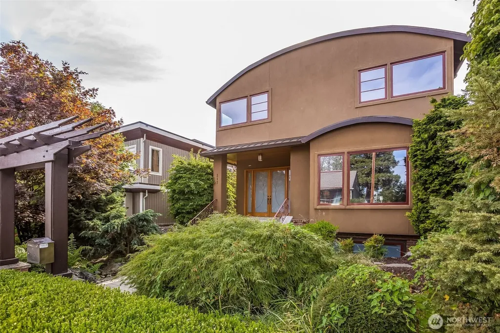 317 1st Street Kirkland WA 98033