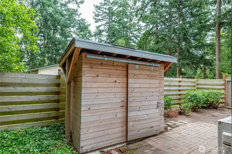 1013 Carl Avenue Oak Harbor WA 98277