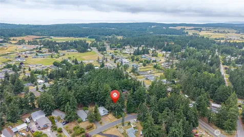 1013 Carl Avenue Oak Harbor WA 98277