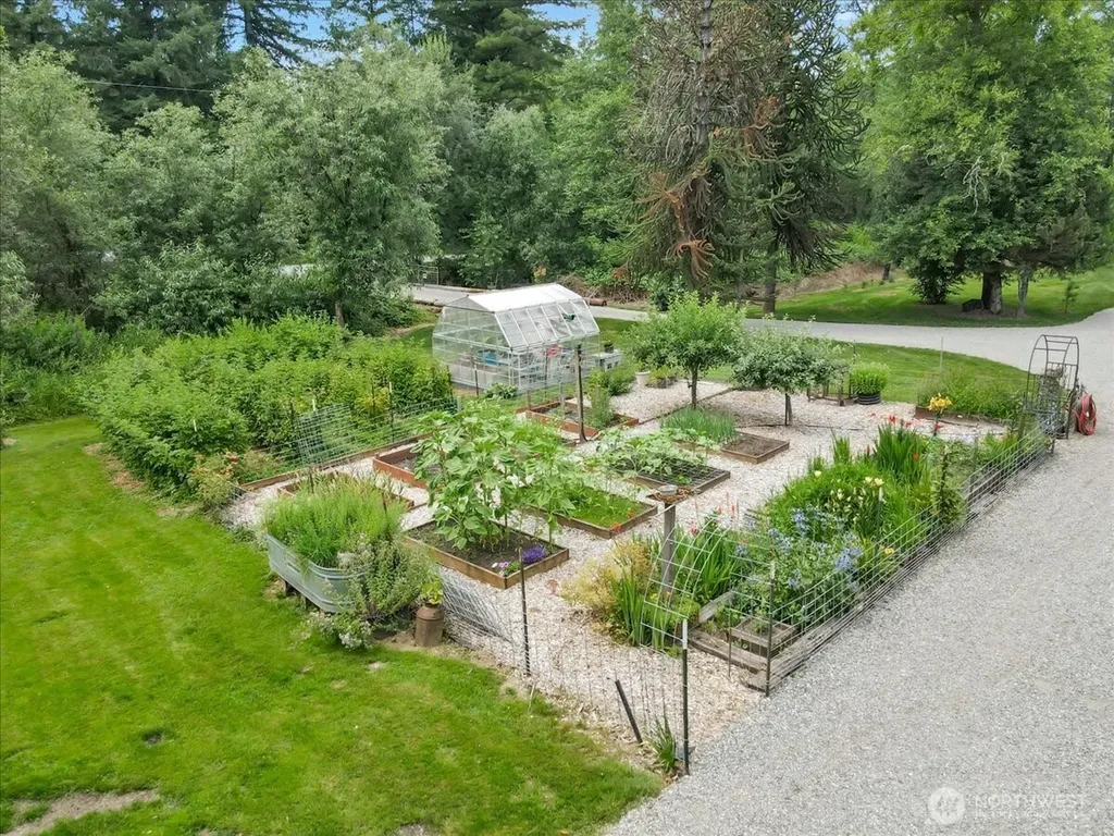 24713 State Route 530 NE Arlington WA 98223