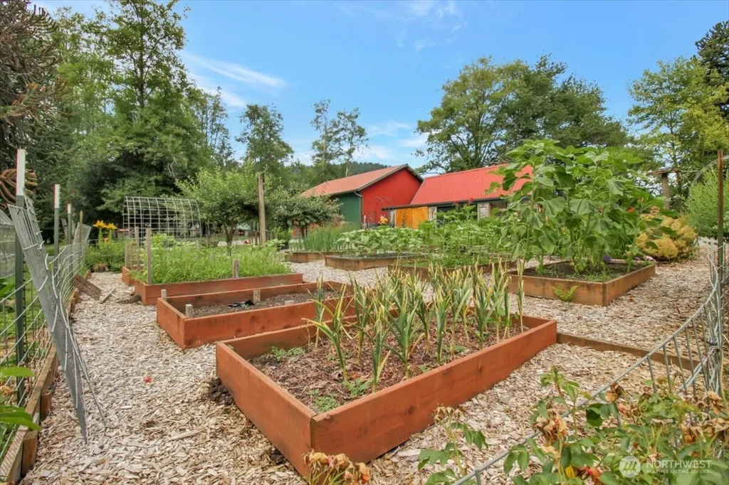 24713 State Route 530 NE Arlington WA 98223