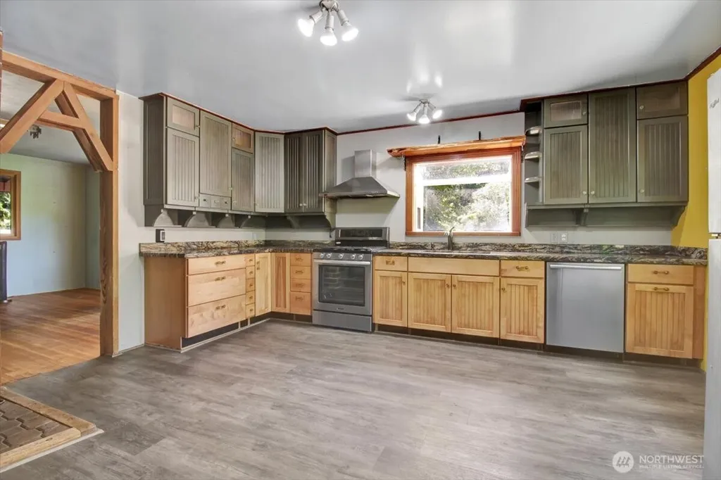 24713 State Route 530 NE Arlington WA 98223