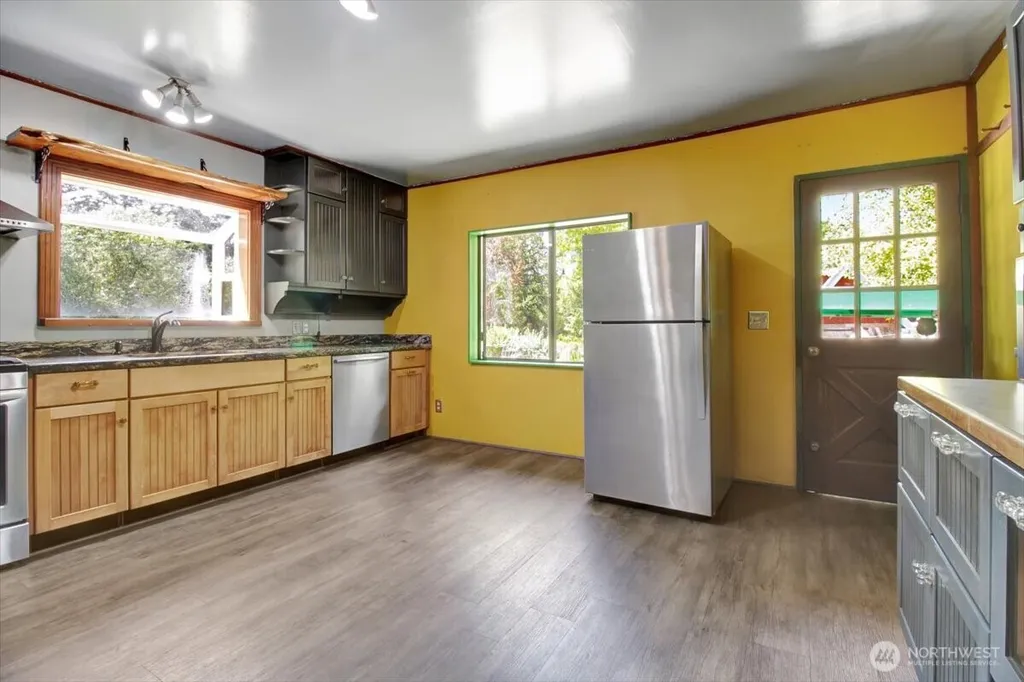 24713 State Route 530 NE Arlington WA 98223