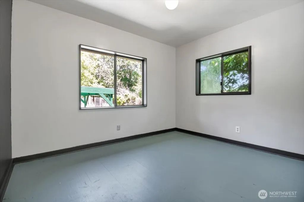 24713 State Route 530 NE Arlington WA 98223