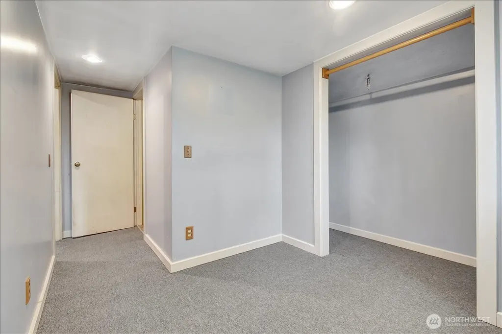 24713 State Route 530 NE Arlington WA 98223