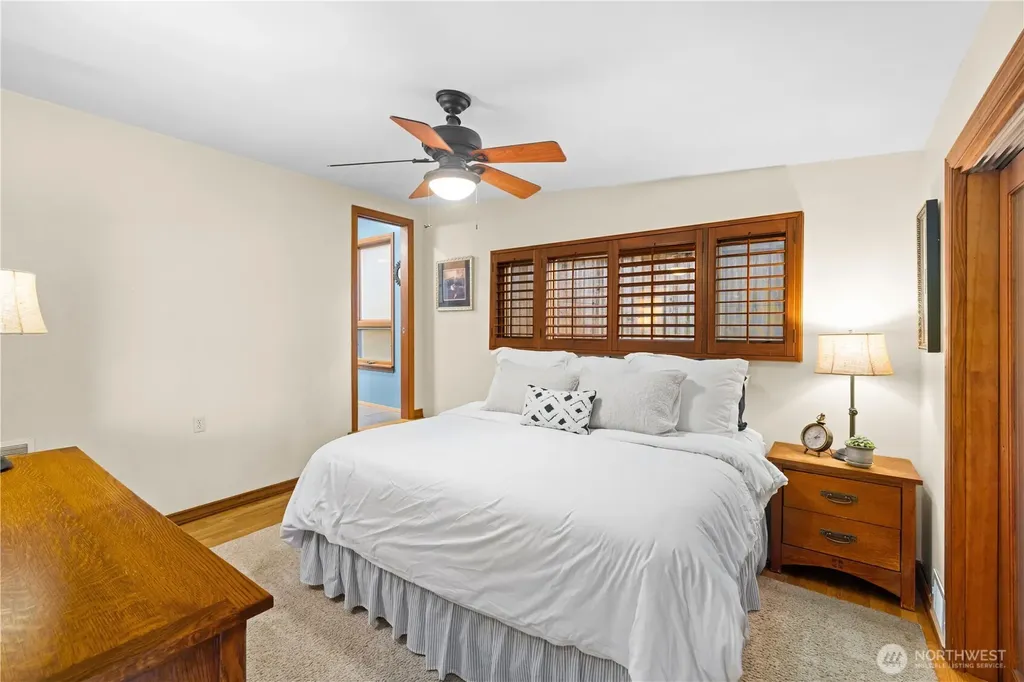 17834 SE 40th Place Bellevue WA 98008