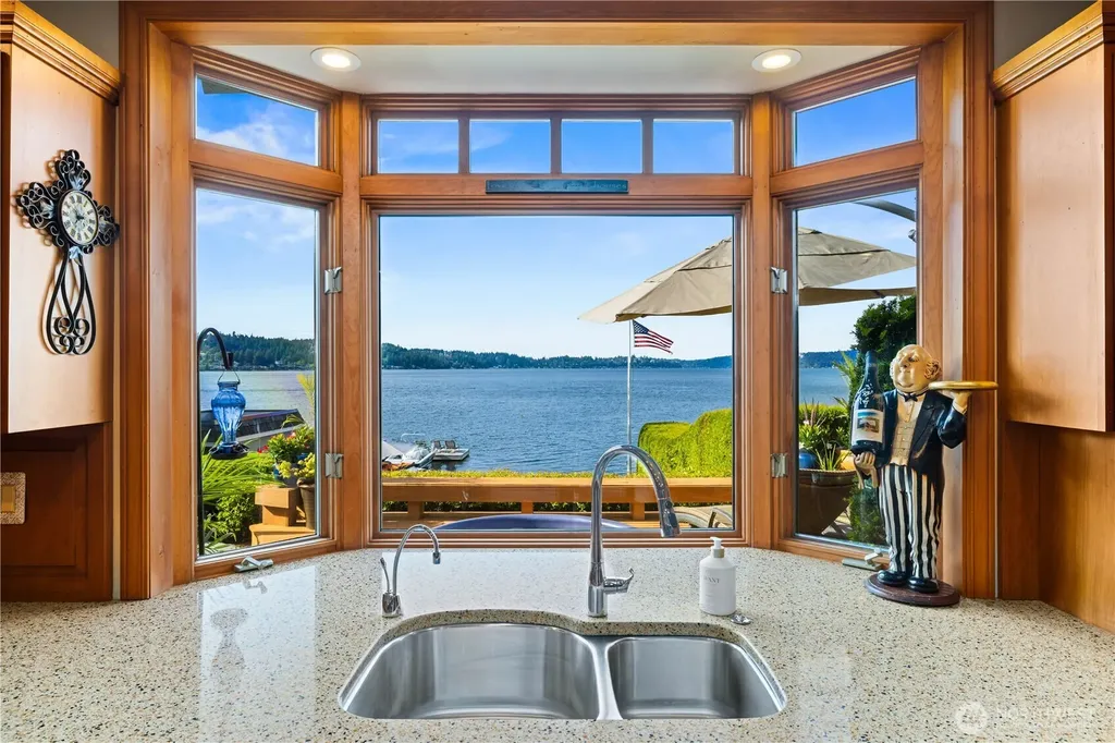 17834 SE 40th Place Bellevue WA 98008
