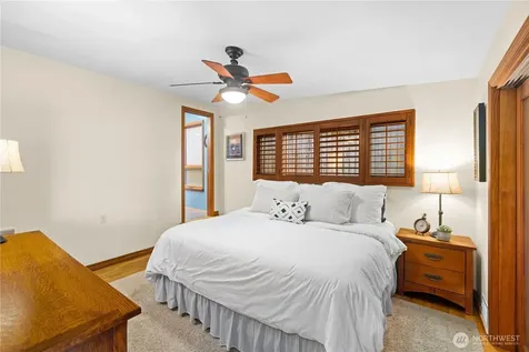 17834 SE 40th Place Bellevue WA 98008