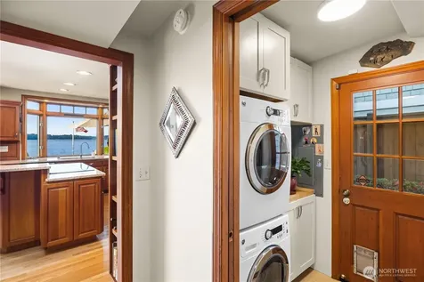 17834 SE 40th Place Bellevue WA 98008