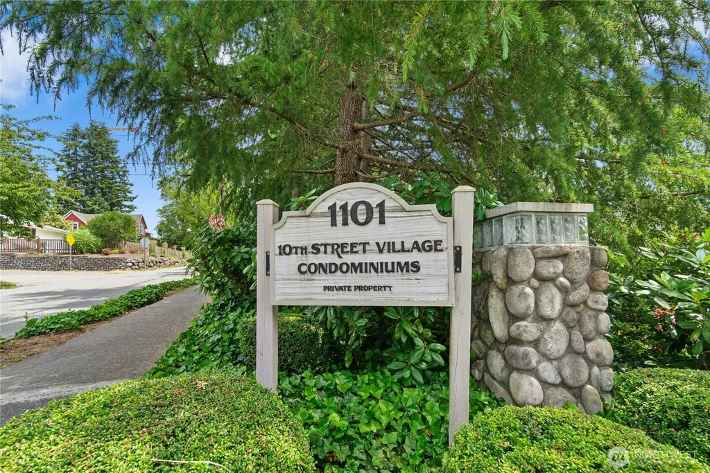 1101 10th Street Snohomish WA 98290