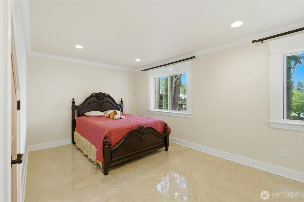 3821 Shelby Road Lynnwood WA 98087