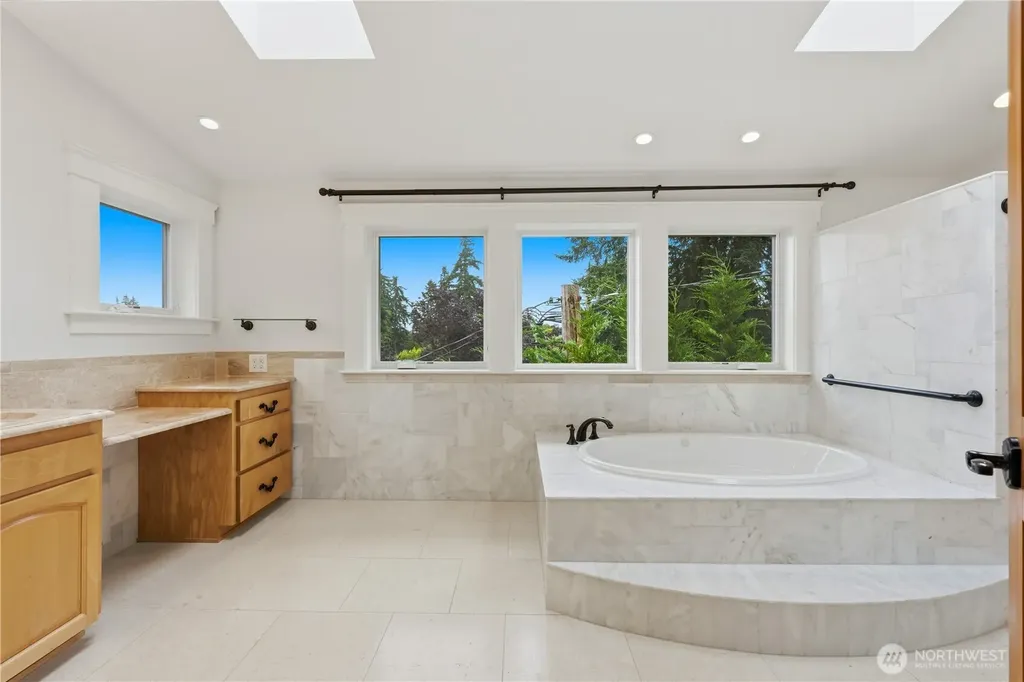 3821 Shelby Road Lynnwood WA 98087