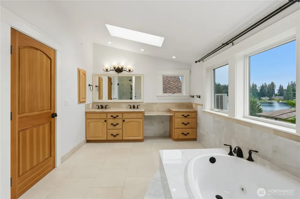 3821 Shelby Road Lynnwood WA 98087