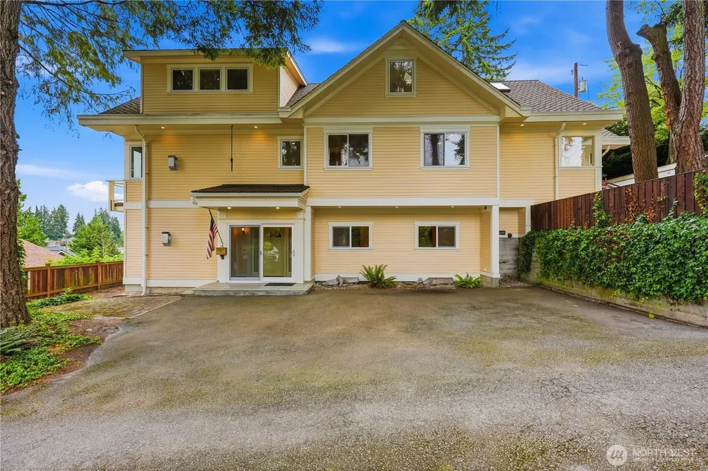 3821 Shelby Road Lynnwood WA 98087
