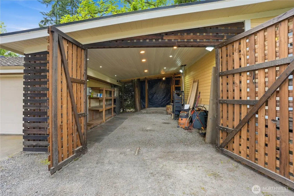 3821 Shelby Road Lynnwood WA 98087