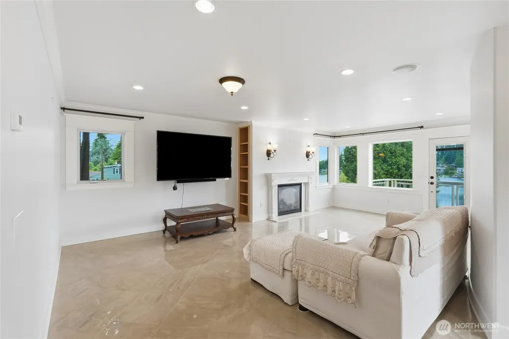 3821 Shelby Road Lynnwood WA 98087