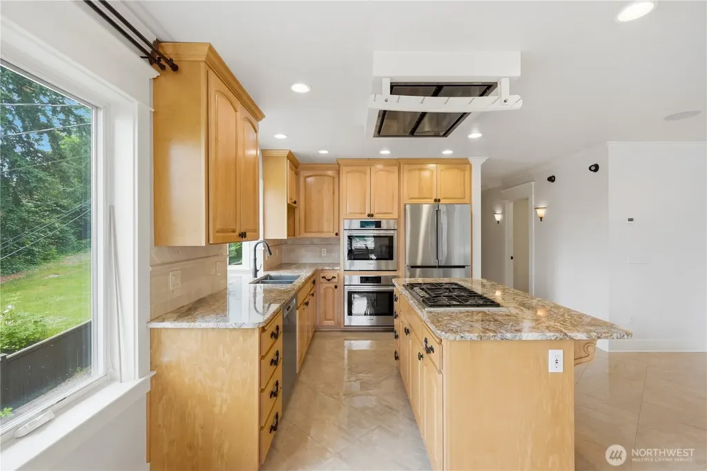 3821 Shelby Road Lynnwood WA 98087