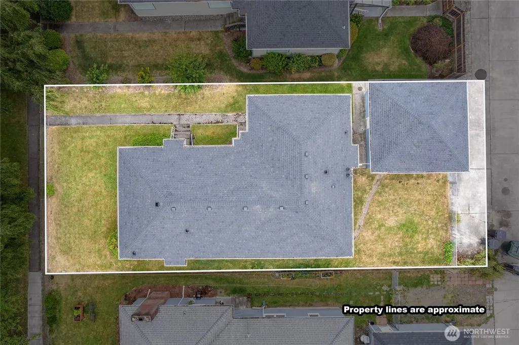 1034 16th Avenue Longview WA 98632
