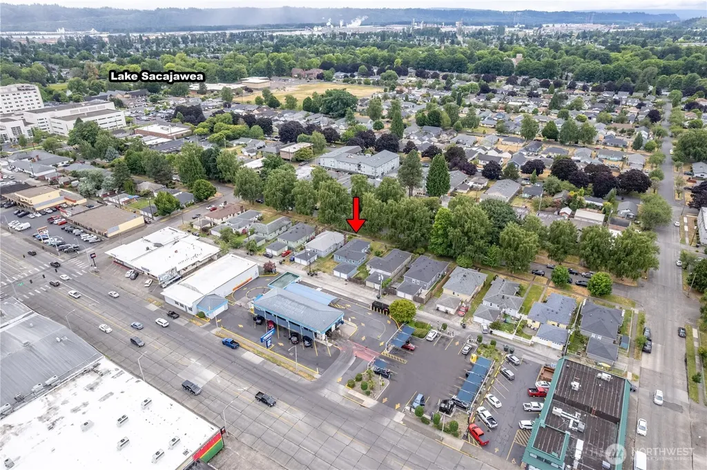 1034 16th Avenue Longview WA 98632
