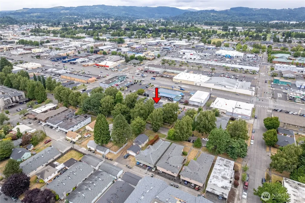1034 16th Avenue Longview WA 98632