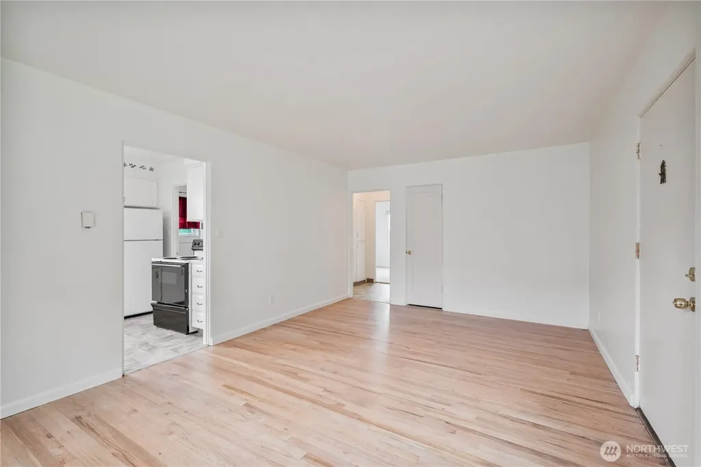1034 16th Avenue Longview WA 98632
