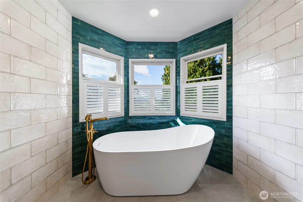 404 Lilac Drive Mount Vernon WA 98273
